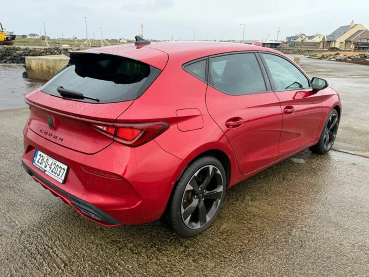 Cupra Leon 1.5etsi 150HP DSG 5DR Auto - Image 3