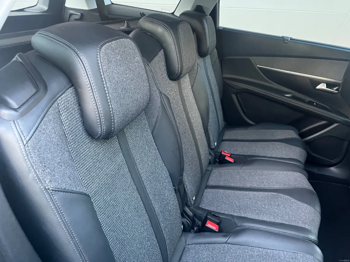 Peugeot 5008 2020 - Image 6