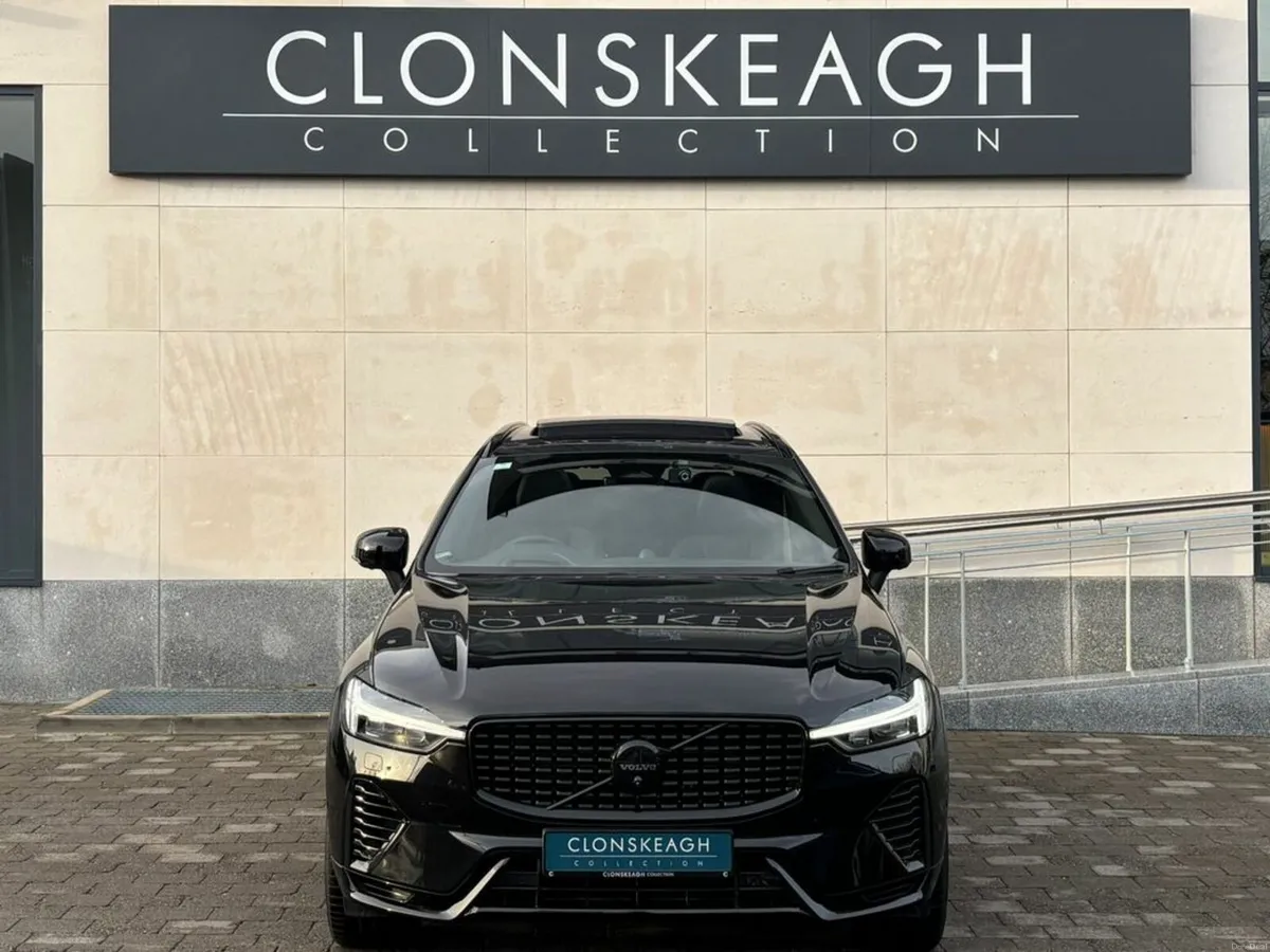 Volvo XC60 RECHARGE T8 ULTRA BLACK EDITION AWD - Image 2