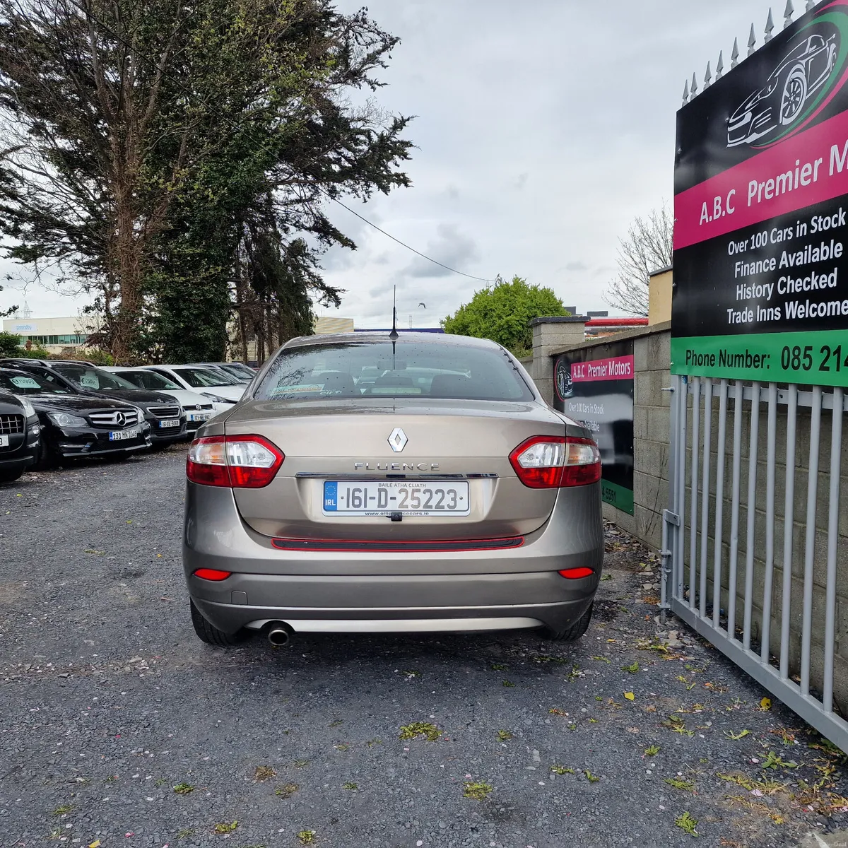 Renault Fluence 2016 Automatic - Image 2