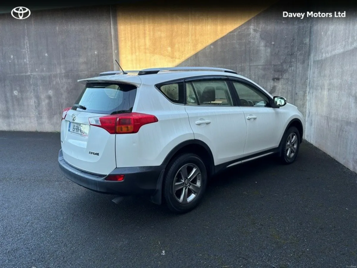 Toyota RAV4 RAV4 2.0D4D LUNA 2WD - Image 2