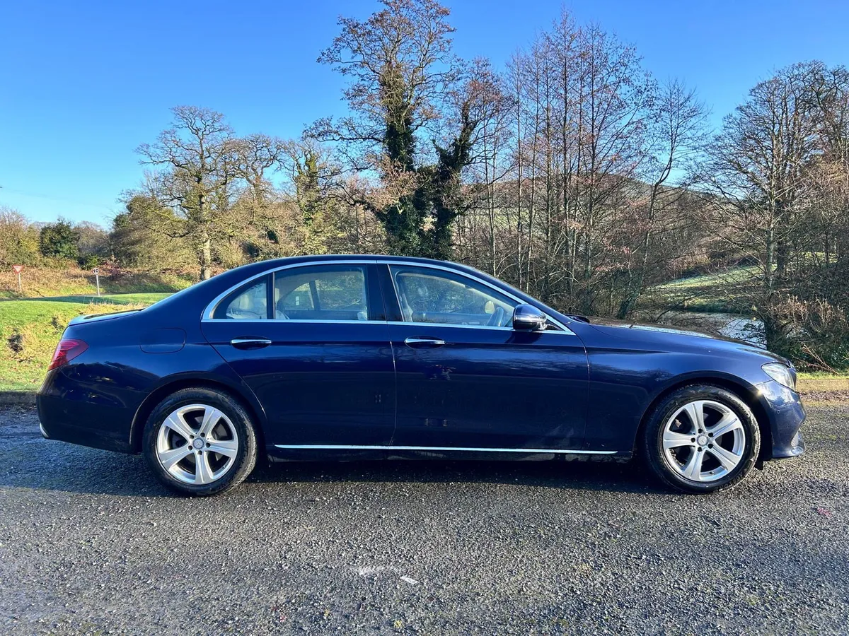 Mercedes-Benz E-Class 2017 - Image 2