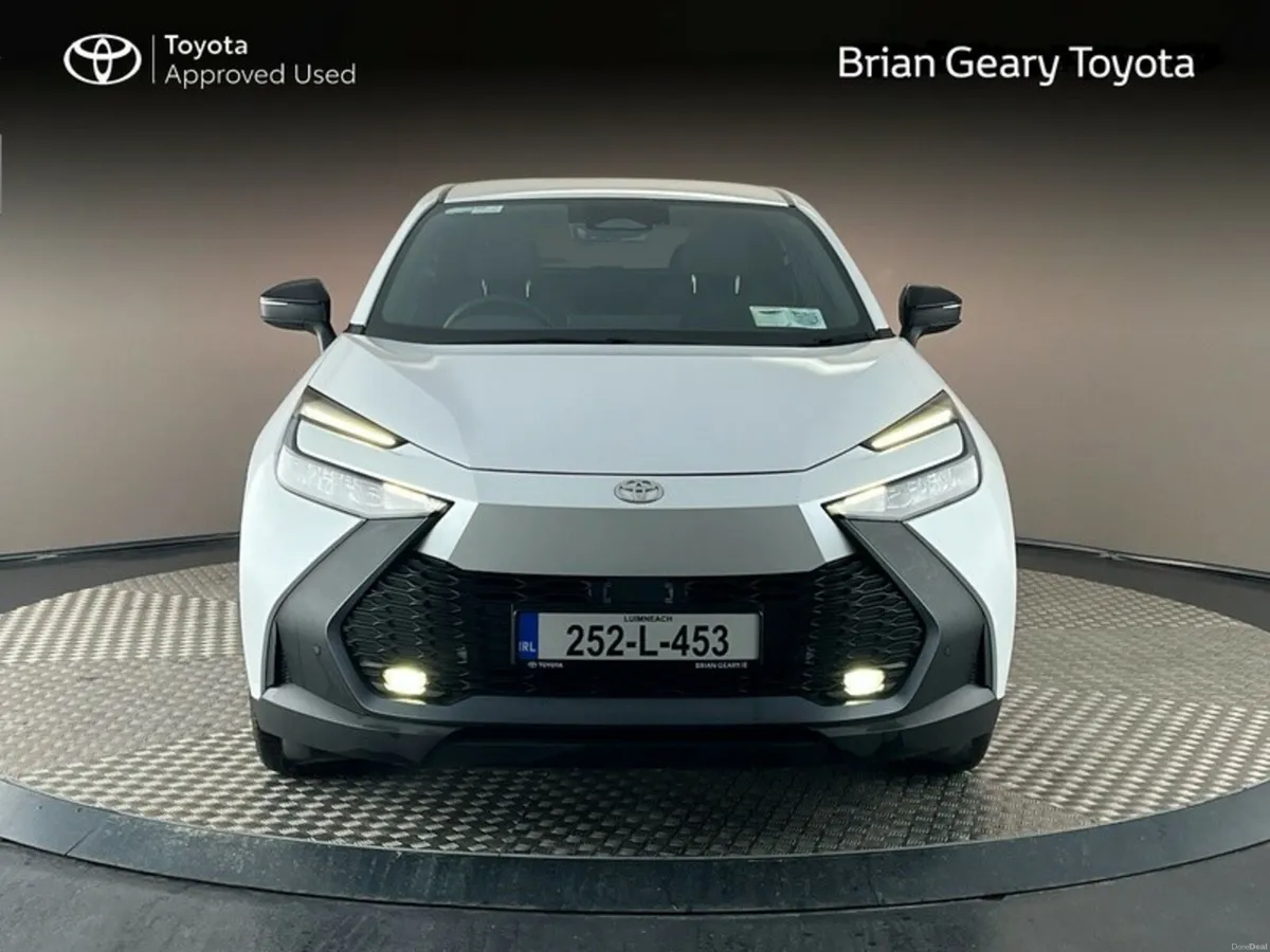 Toyota C-HR HYBRID SPORT - Image 5