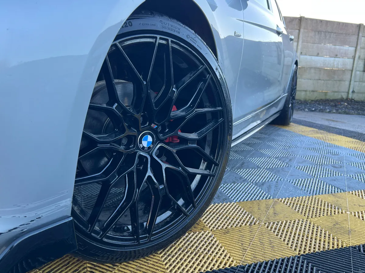 BMW 320D Luxury Edition - Image 3