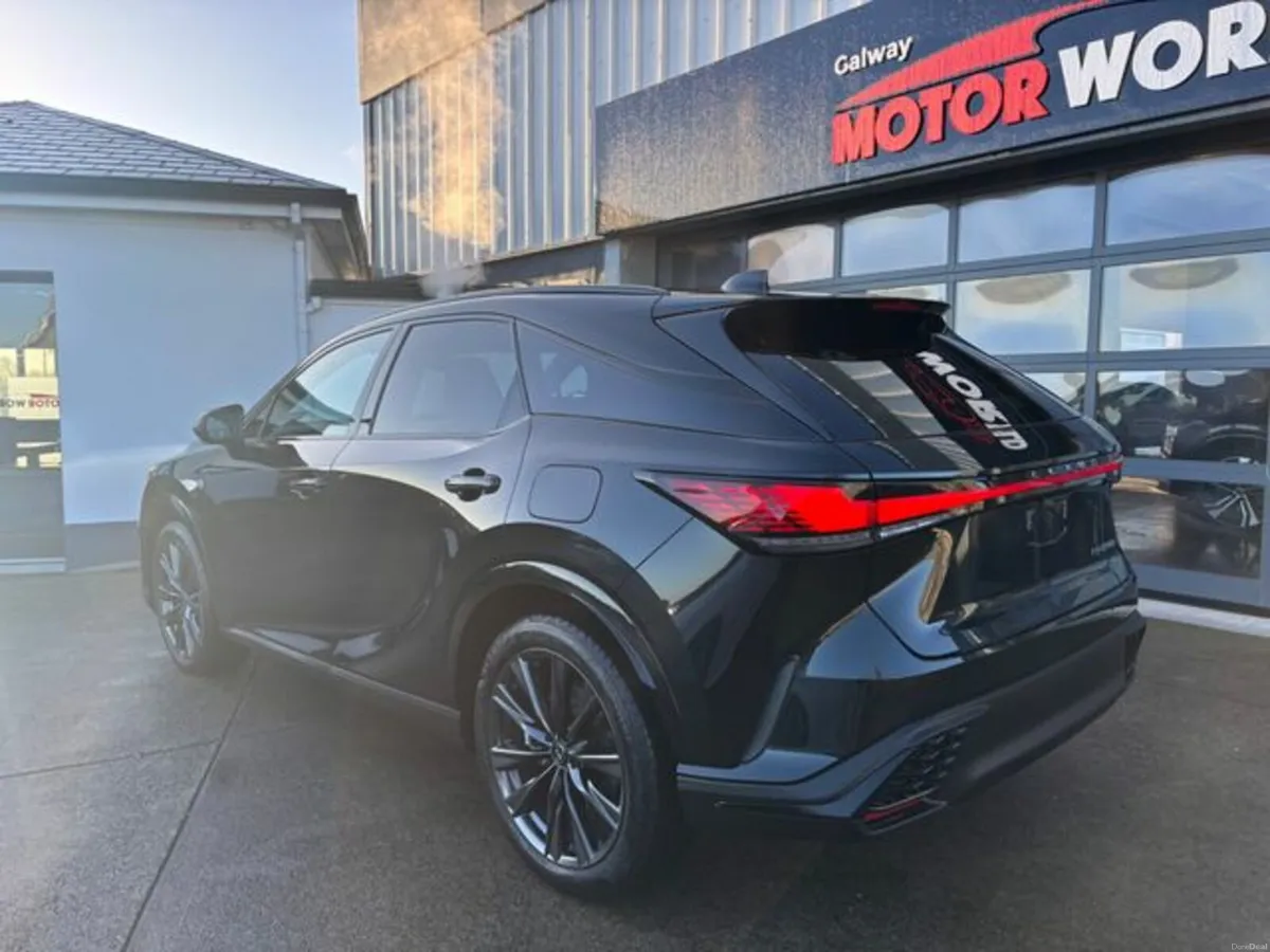 Lexus RX 2.5 450h+18.1kWh F Sport Design E-CVT 4WD - Image 2