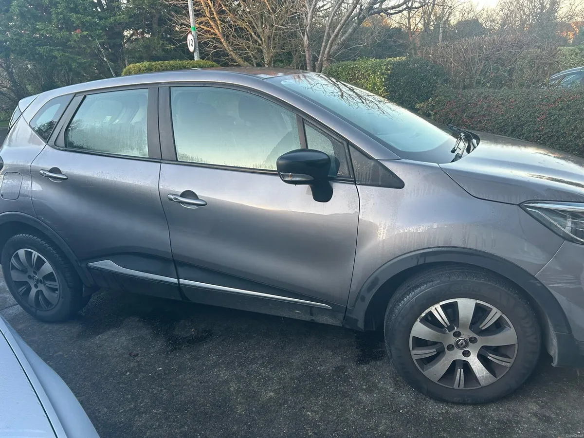 RENAULT CAPTUR MANUAL PLAY DCI 90 MY18 5DR - Image 3