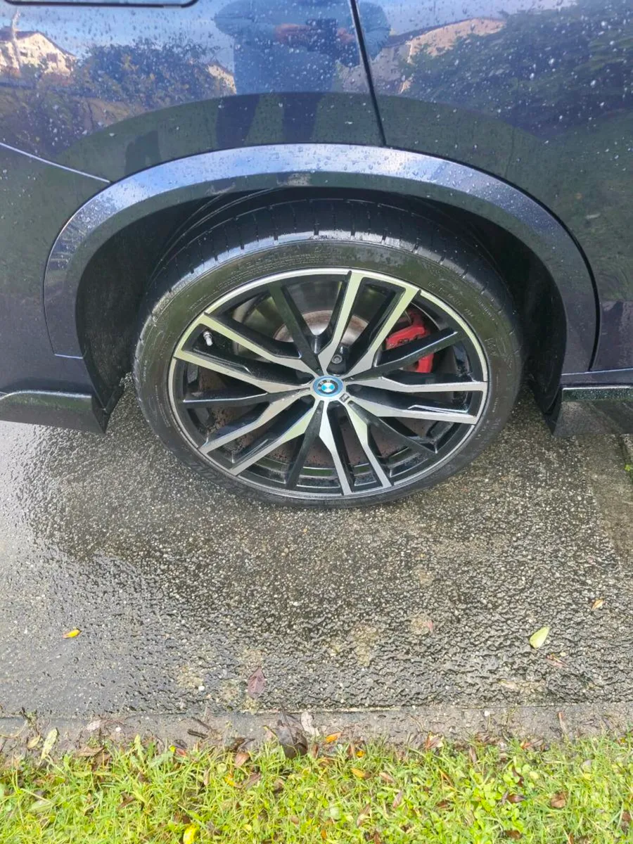 BMW X5 2022 - Image 2