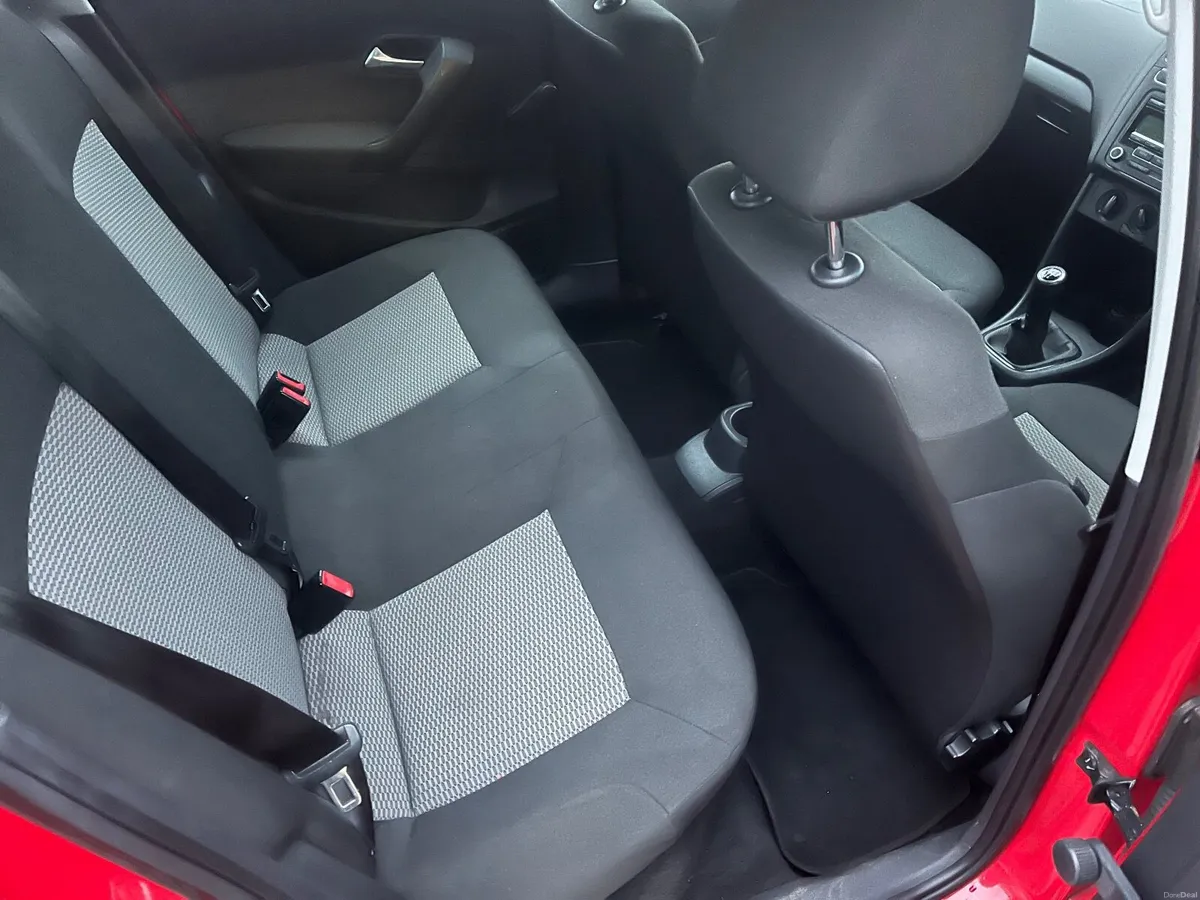 Volkswagen Polo 2011 - Image 4