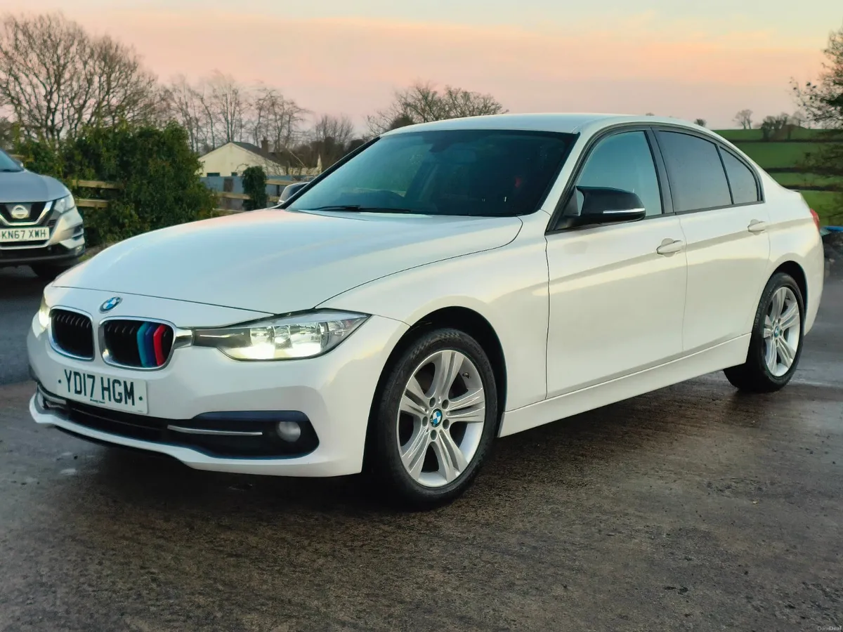 2017 BMW 3-Series 318i - Image 3