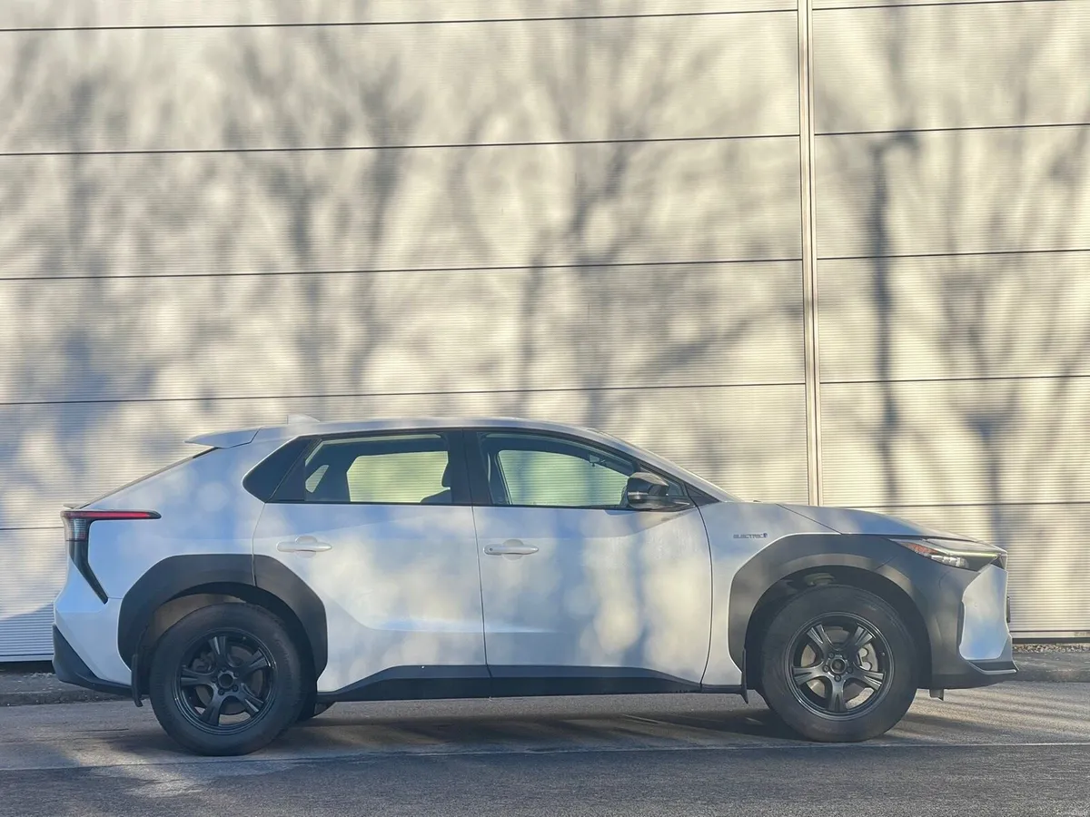 Toyota Bz4x - Image 2