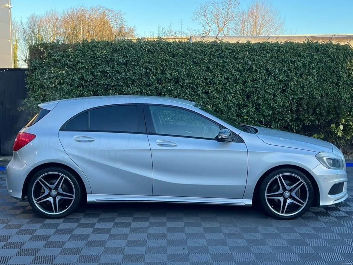 Mercedes-Benz A-Class A180 AMG-LINE 1.6 AUTO // 18 - Image 2