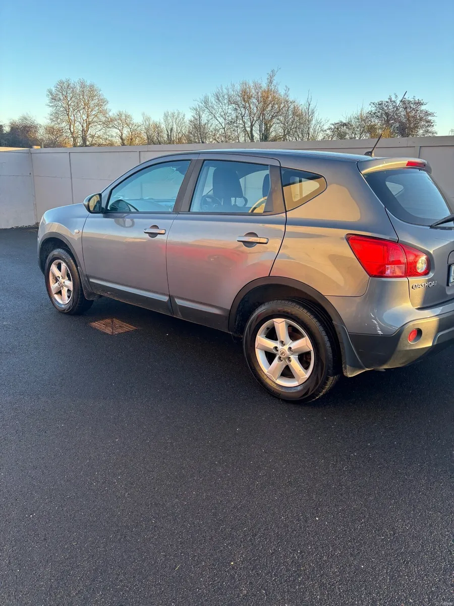 Nissan Qashqai 2008 - Image 1