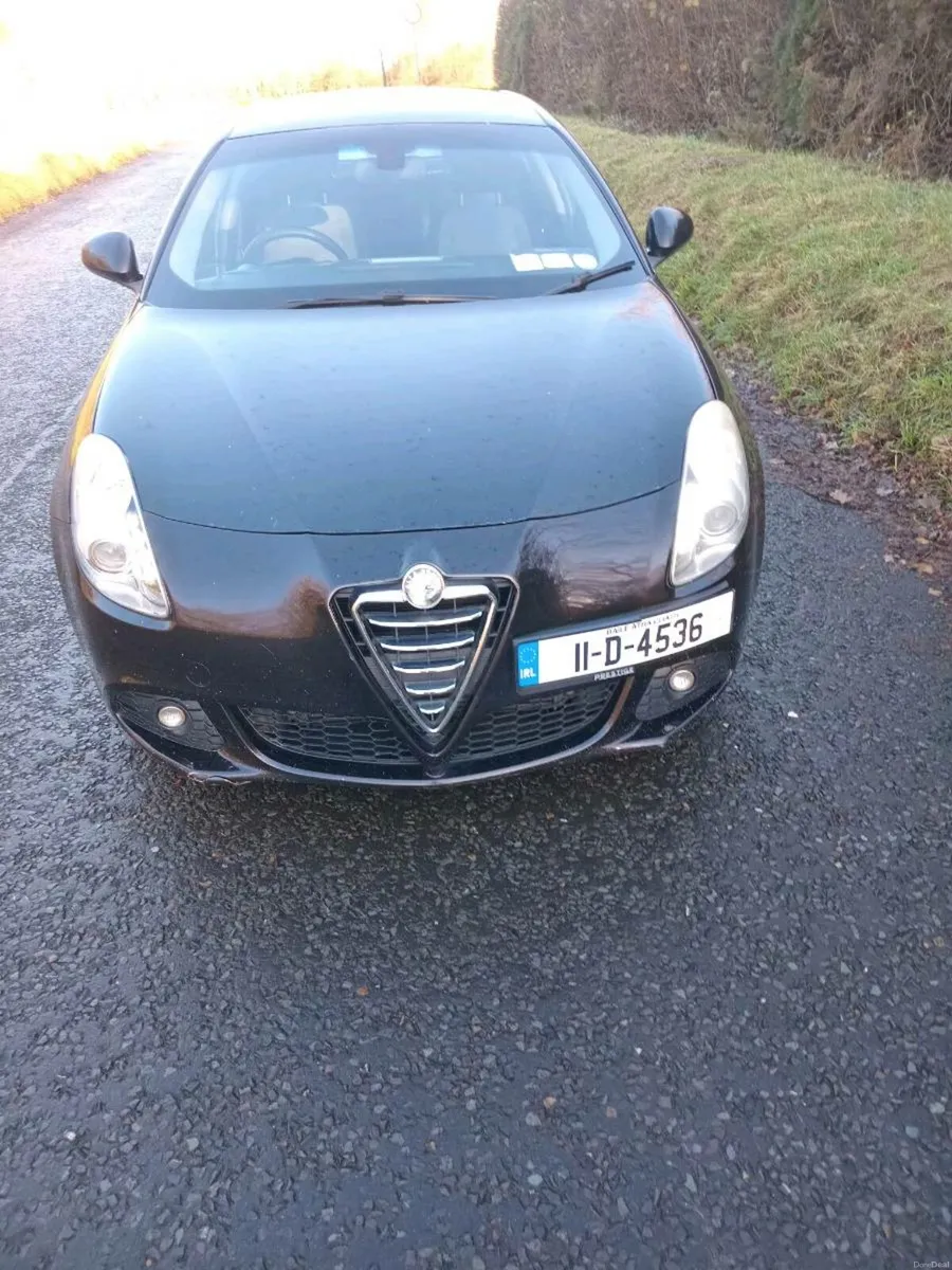 Alfa Romeo Giulietta 2011 - Image 2