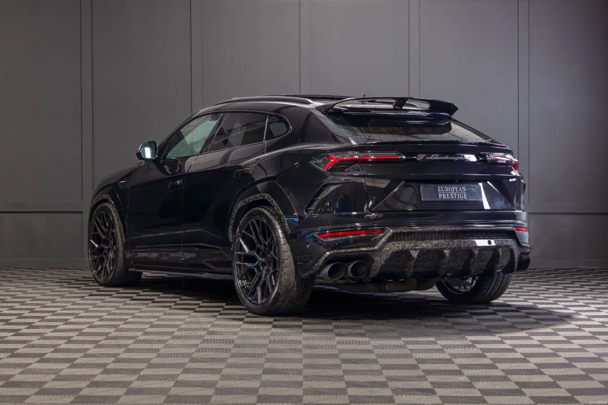 2021 Lamborghini Urus V8 - Image 4
