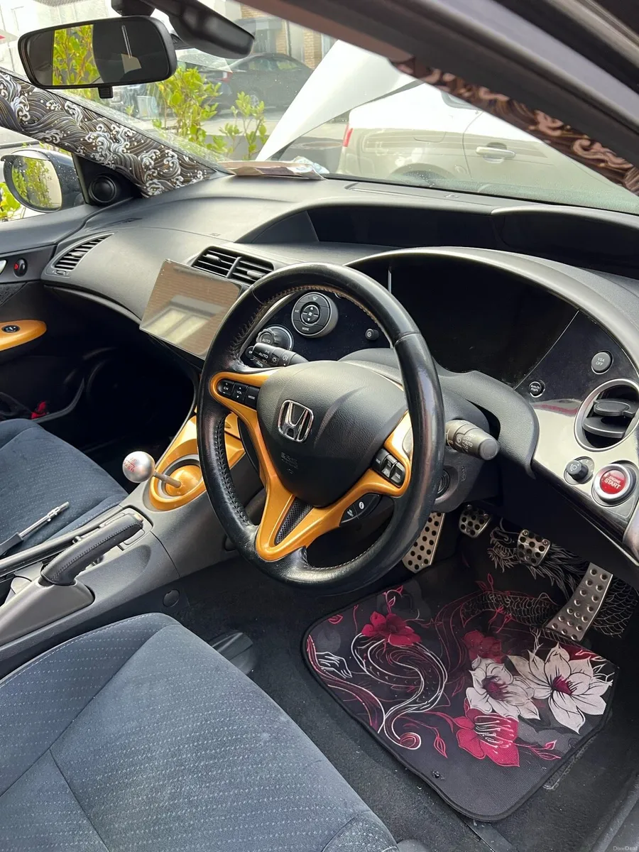 Honda Civic FK1 2008 type S - Image 4