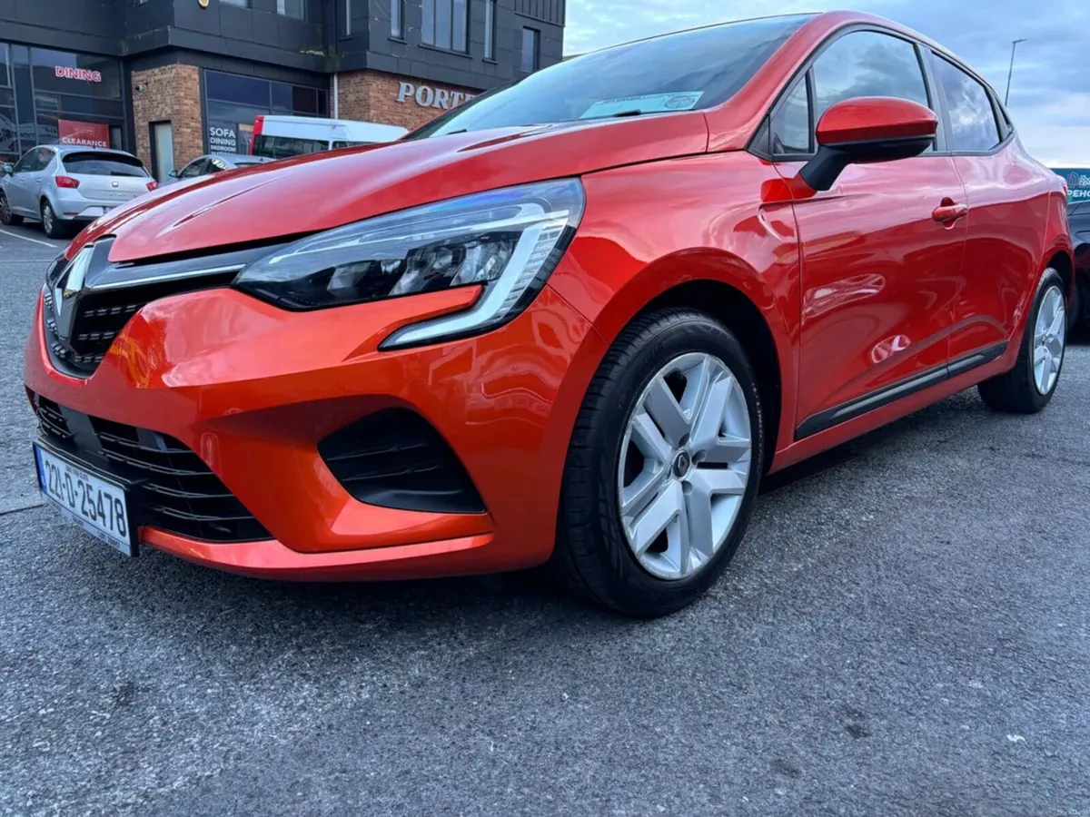 Reserved! 2022 Renault Clio Dinamique SCe65 - Image 2