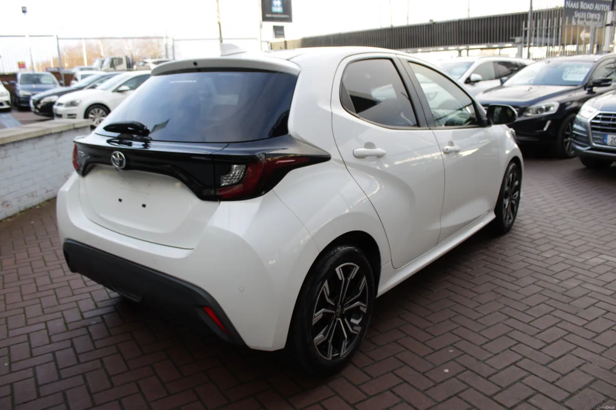 1.0 SPORT 5DR HATCHBACK AUTOMATIC // IMMACULATE CO - Image 4