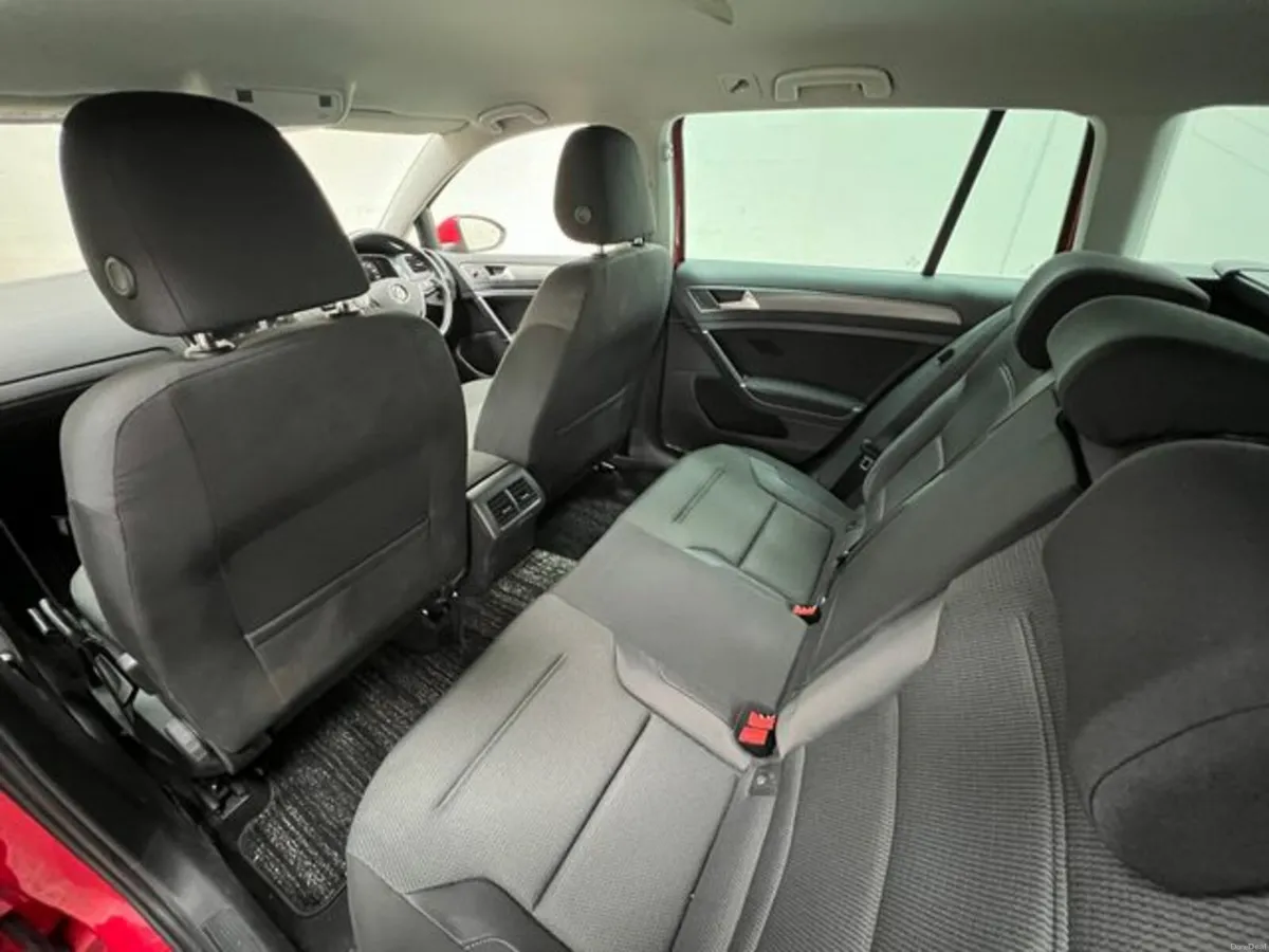 Volkswagen Golf 1.2 Estate Automatic - Image 4