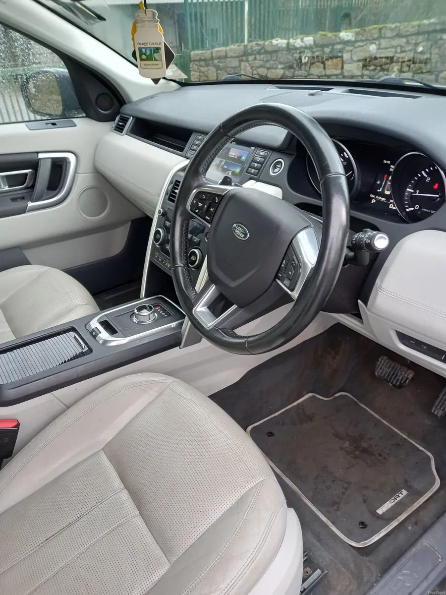 2016 Land Rover Discovery Sport 2L Diesel - Image 4