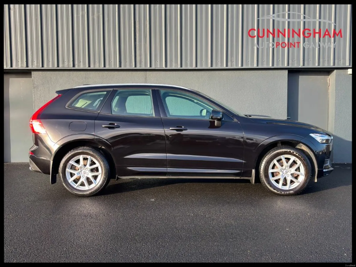 Volvo XC60 D4 Momentum Auto - Image 3