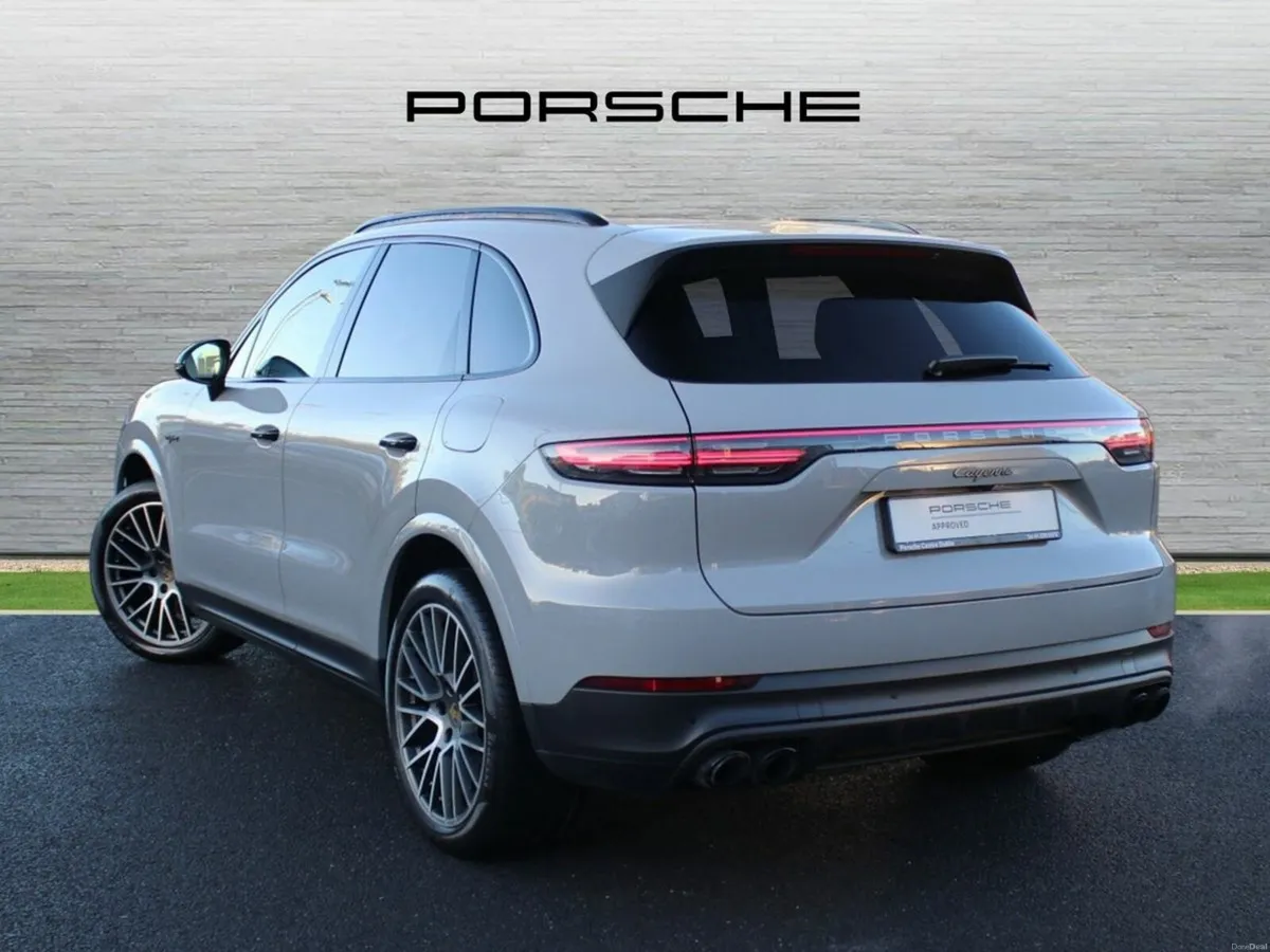 Porsche Cayenne 3.0 V6 E-Hybrid 4WD Auto - Image 3