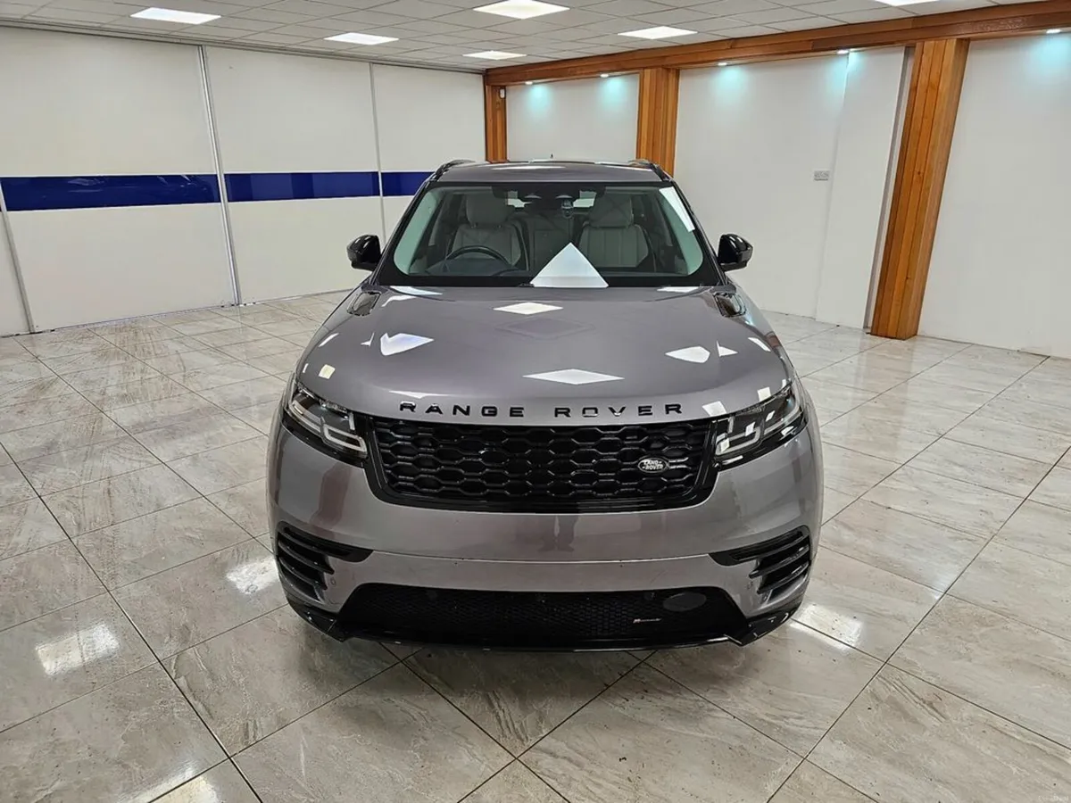Land Rover Range Rover Velar STUNNING CAR - Image 3