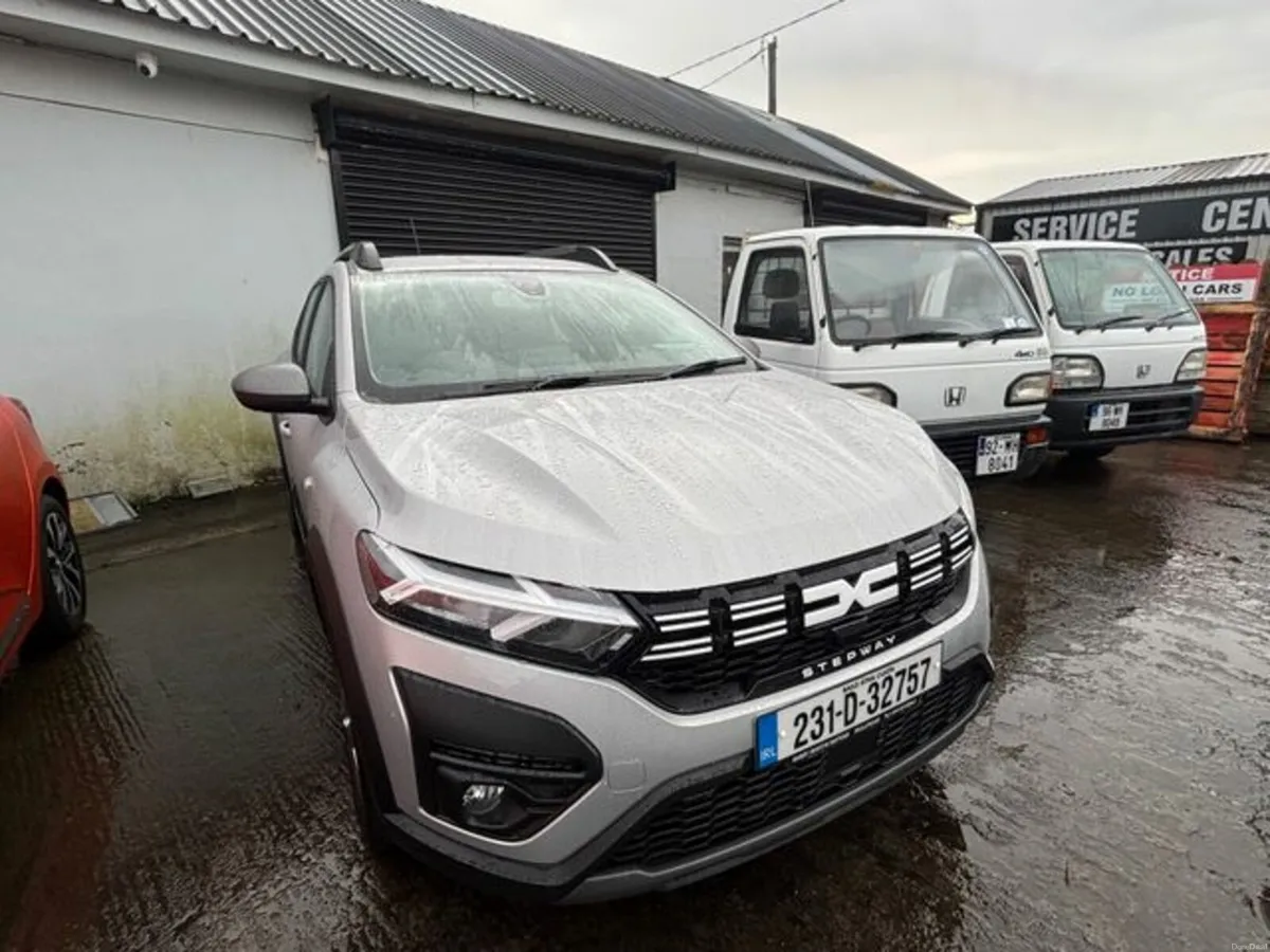 Dacia Sandero Stepway 1.0 turbo Petrol ( Expressio - Image 2