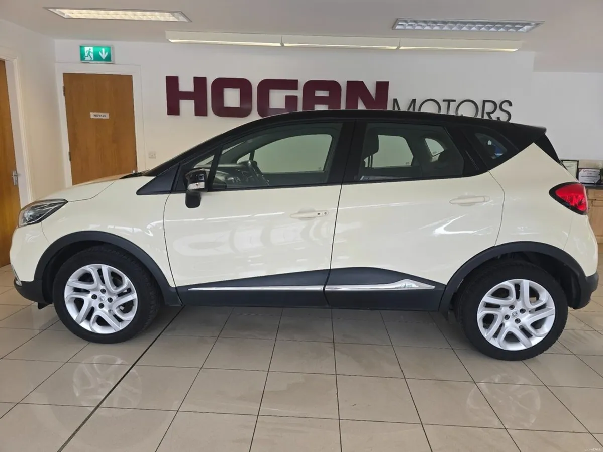 Renault Captur Intense Diesel 5Dr H/B * Great Spec - Image 4