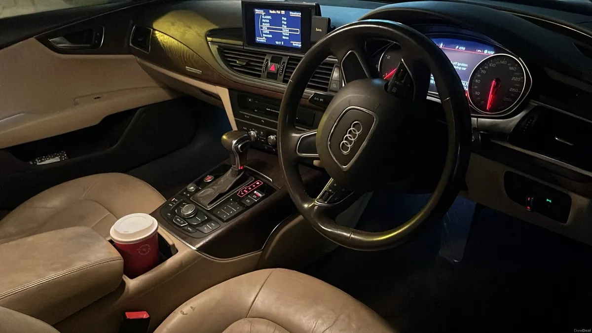 AUDI A7 - Image 2