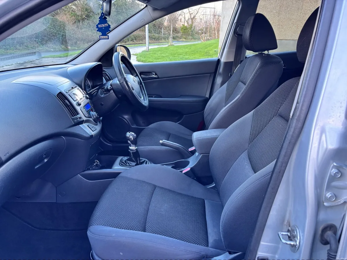 Hyundai i30 Estate Diesel NEW NCT 09/2026 - Image 3