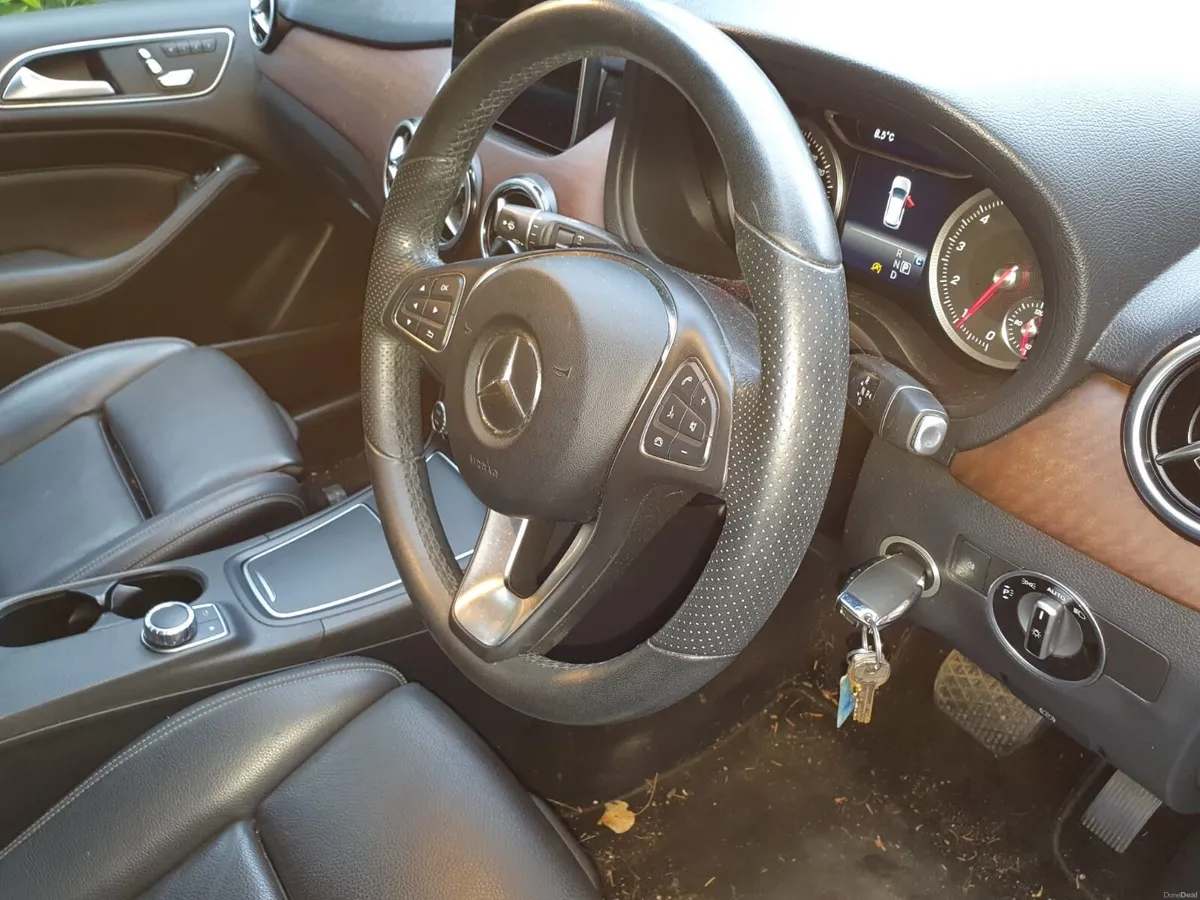 Mercedes-Benz B-Class 2017 - Image 4