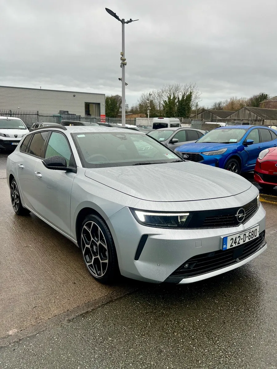 242 Opel Astra tourer sport - Image 3