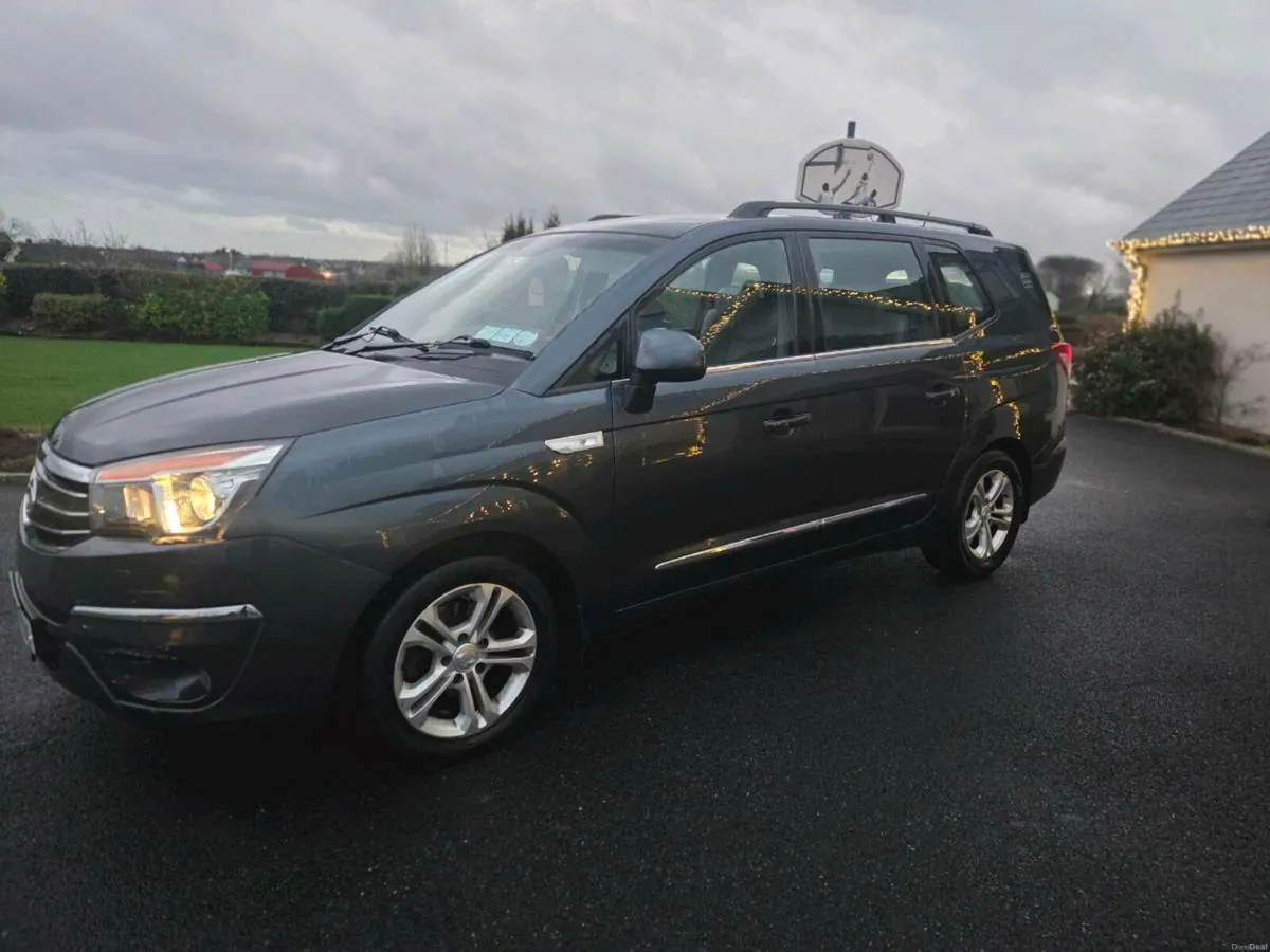 7 seater full leather low kms nct 2027 - Image 1