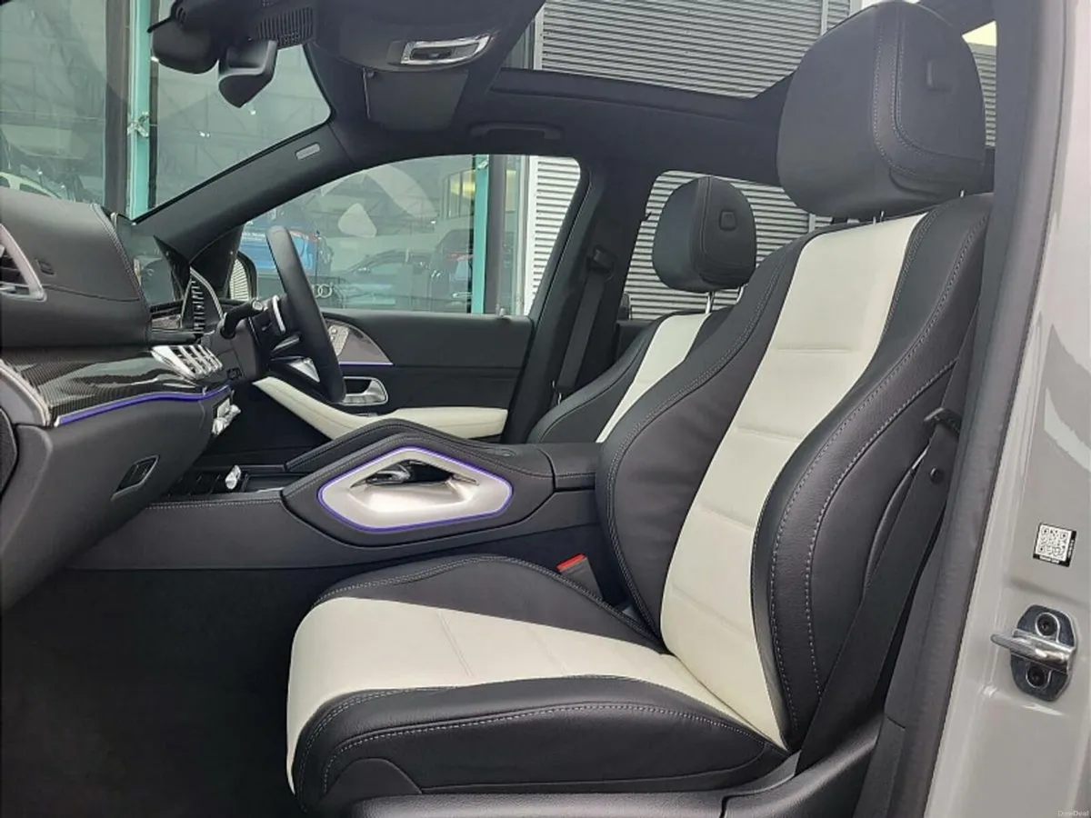 Mercedes-Benz GLE GLE350de 4MATIC AMG LINE AUTO *( - Image 6