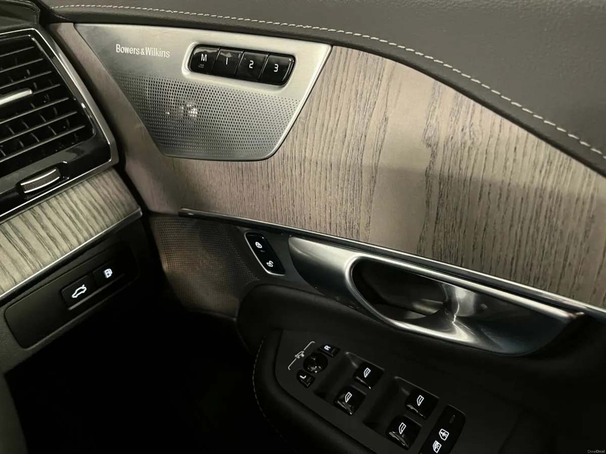 Volvo XC90 T8 Ultimate Recharge AWD 455BHP - MASSI - Image 4