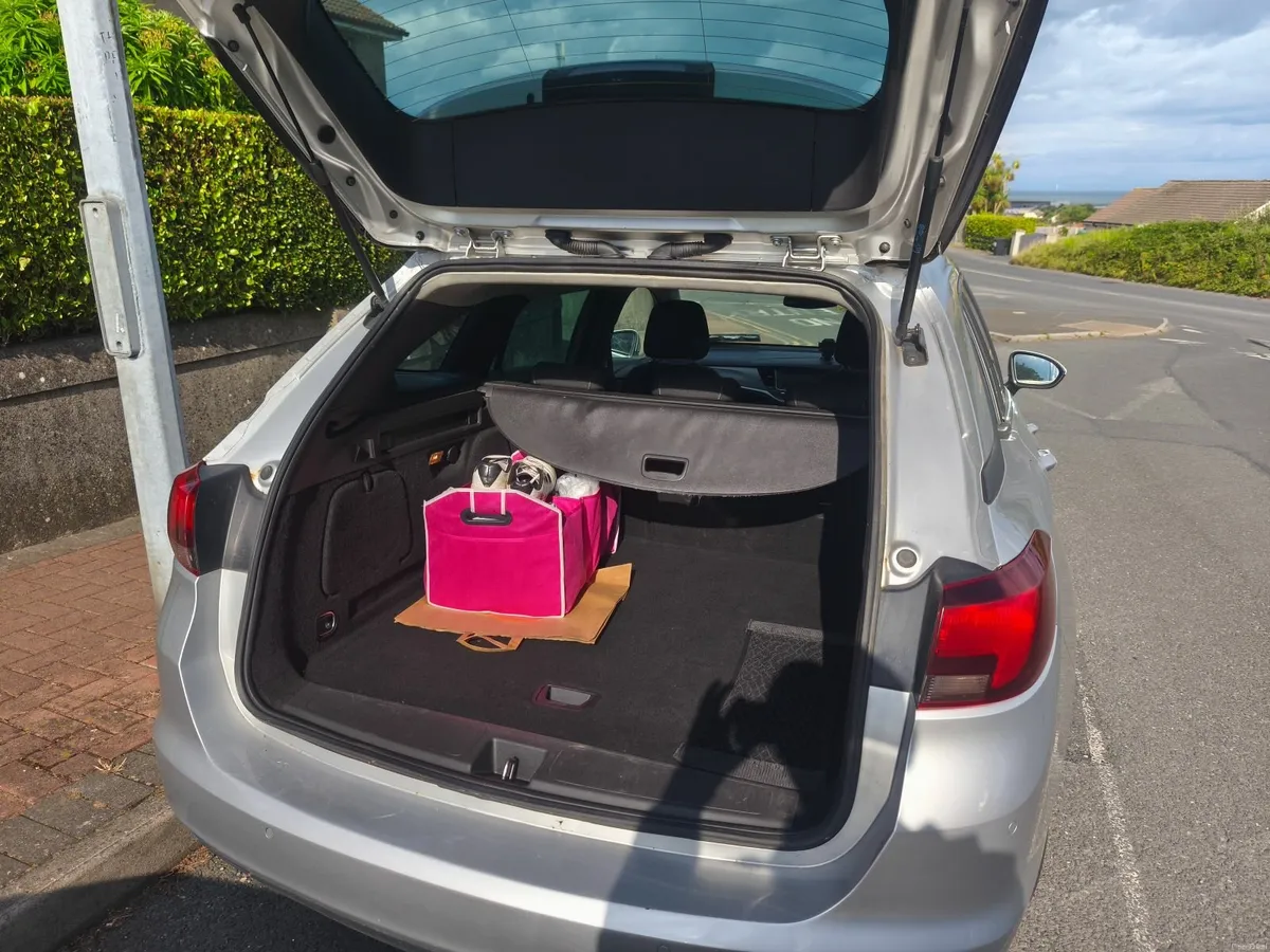 Opel Astra Tourer - Image 5