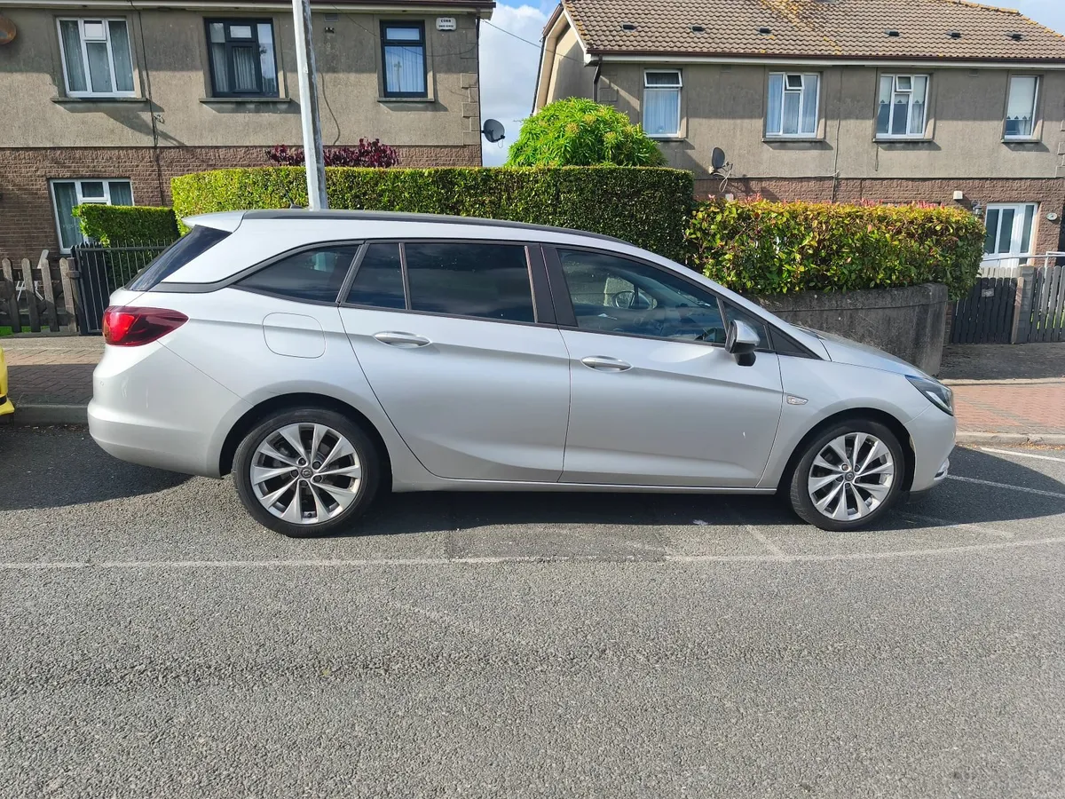 Opel Astra Tourer - Image 6