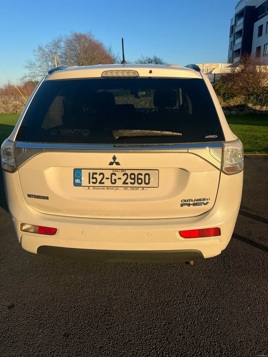 Mitsubishi Outlander - Image 2