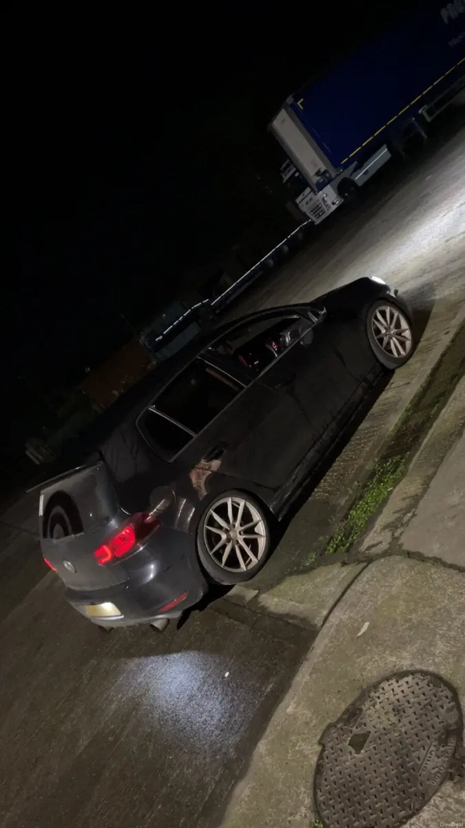 Volkswagen Golf 2012 - Image 3