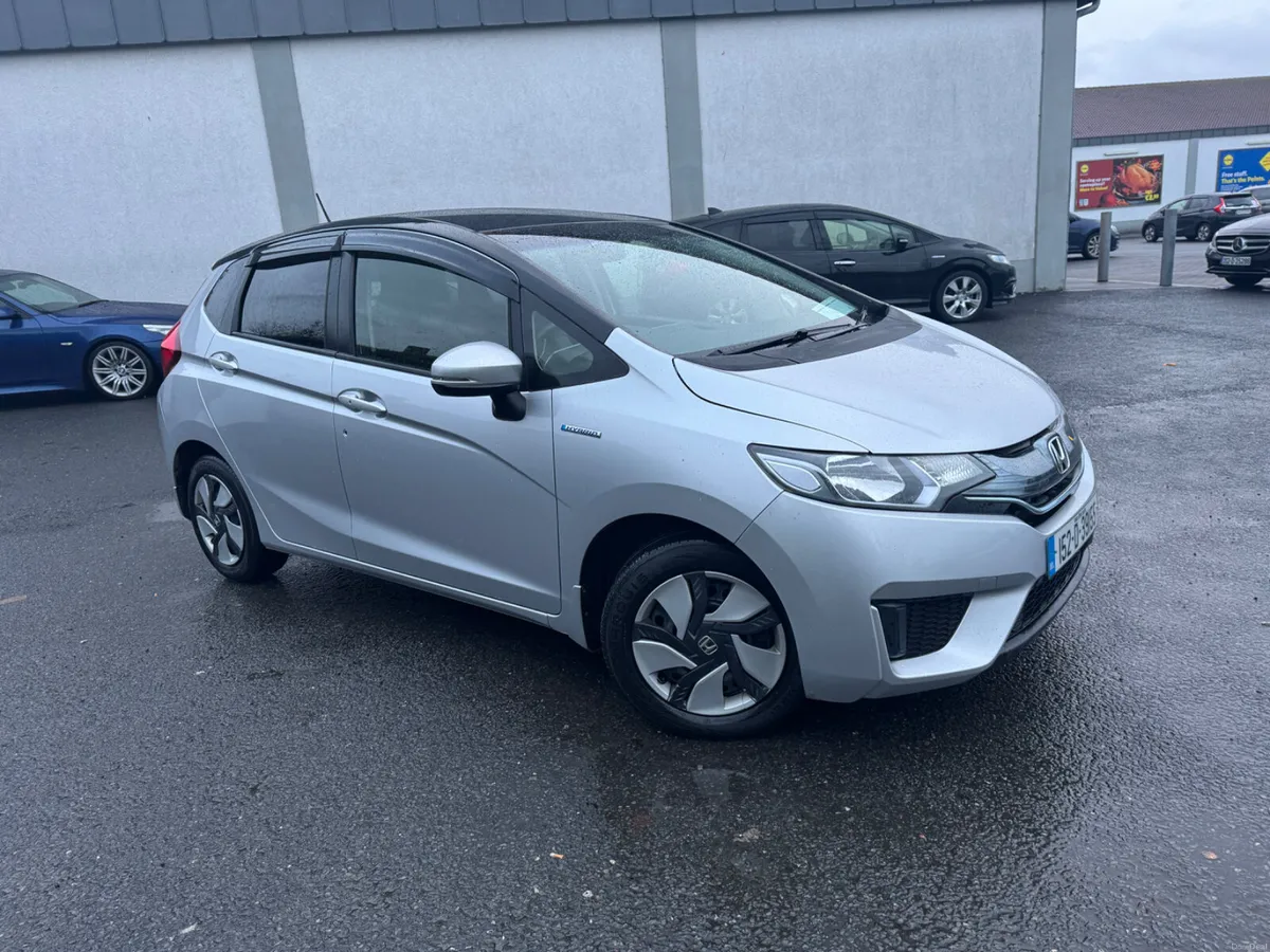 Honda Fit 2015 Hybrid Automatic - Image 1
