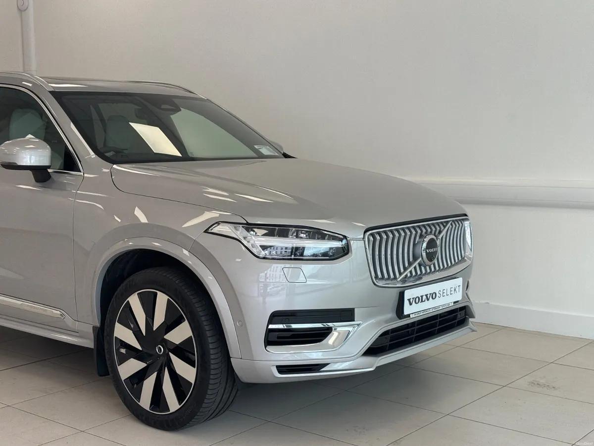 Volvo XC90 T8 Plus Bright PHEV 2024 - Image 4