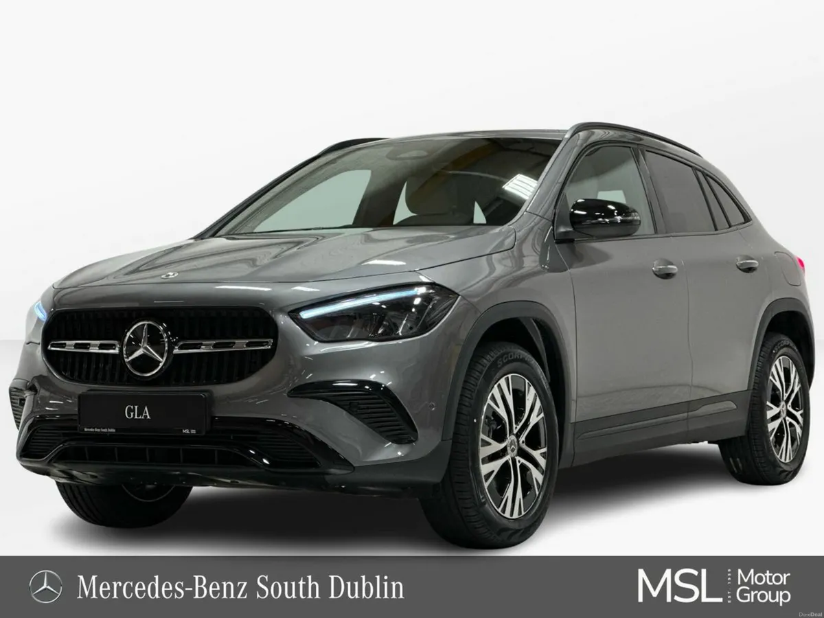 Mercedes-Benz GLA GLA180 Progressive Line + - Image 1