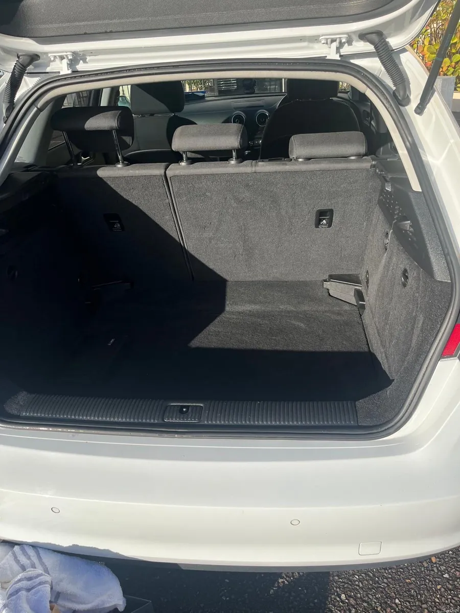 A3 1.6 TDI SE TECHNIK ULTRA 11 - Image 3