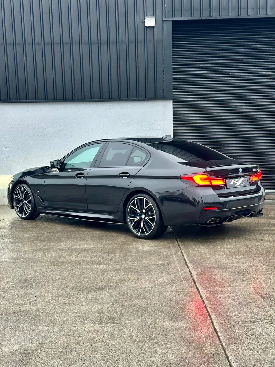 2021 BMW 520D MSPORT PRO MPERFORMANCE - Image 4