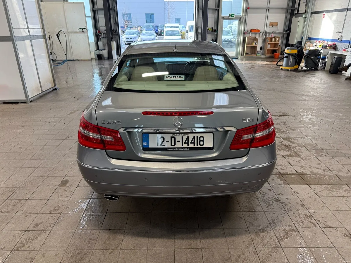 Mercedes E220 Coupe Automatic - Image 4