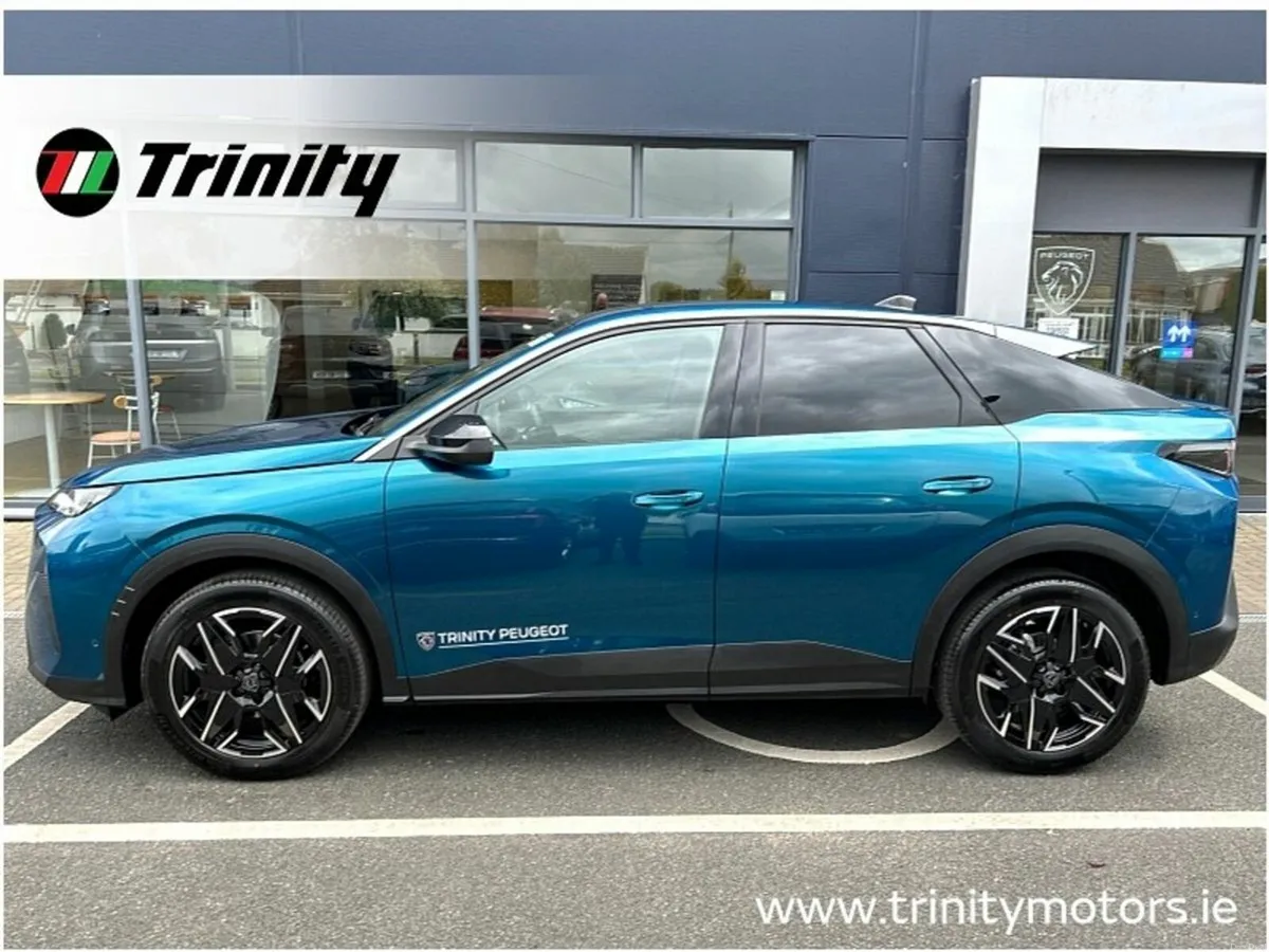 Peugeot 3008 ** REVERSING CAMERA ** HEATED STEERIN - Image 5