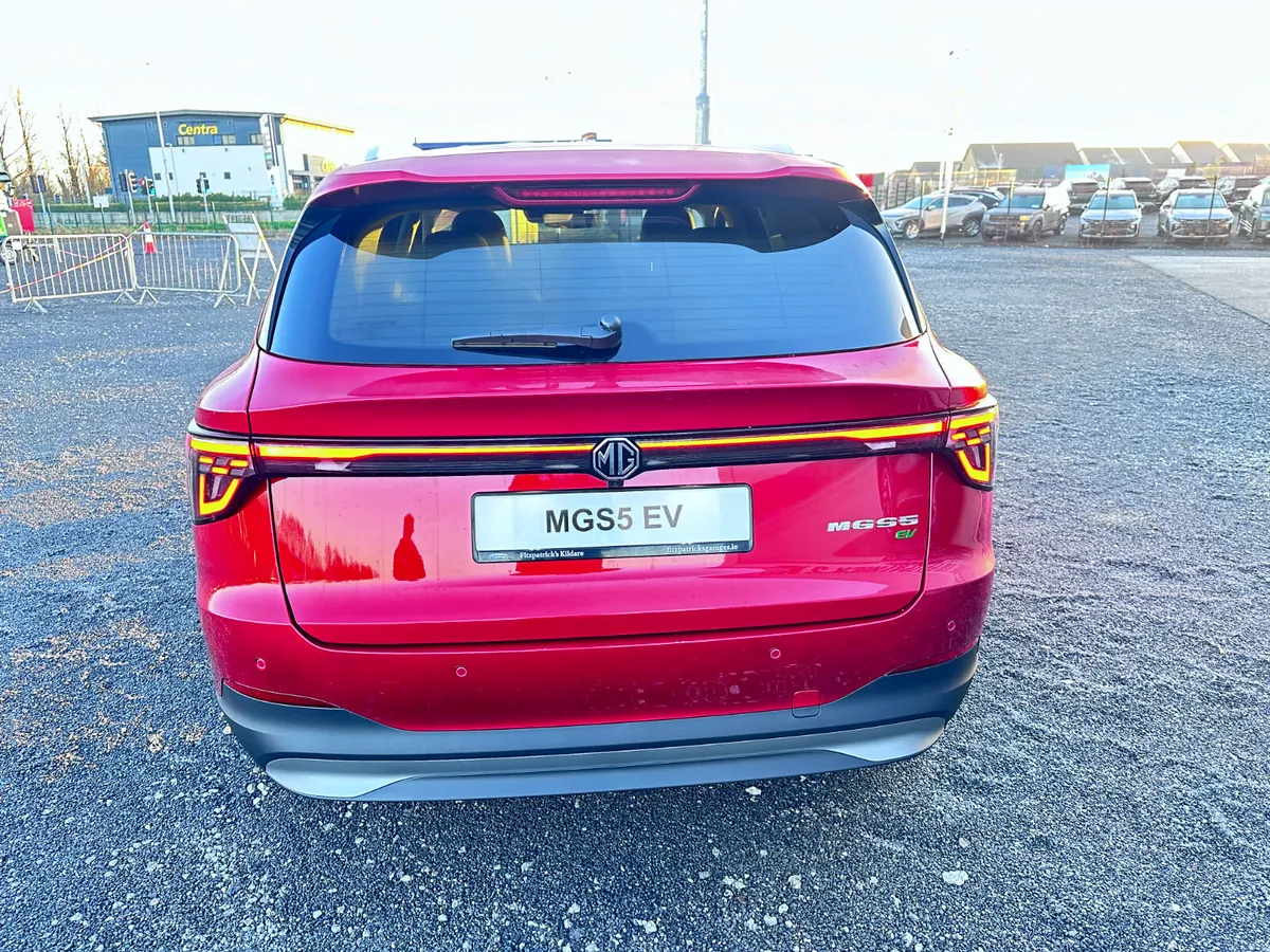 MG MGS5 2026 Offer €2000 booster - Image 2