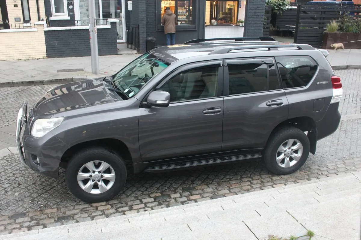 Toyota Land Cruiser 2012 3.0D Automatic - Image 4