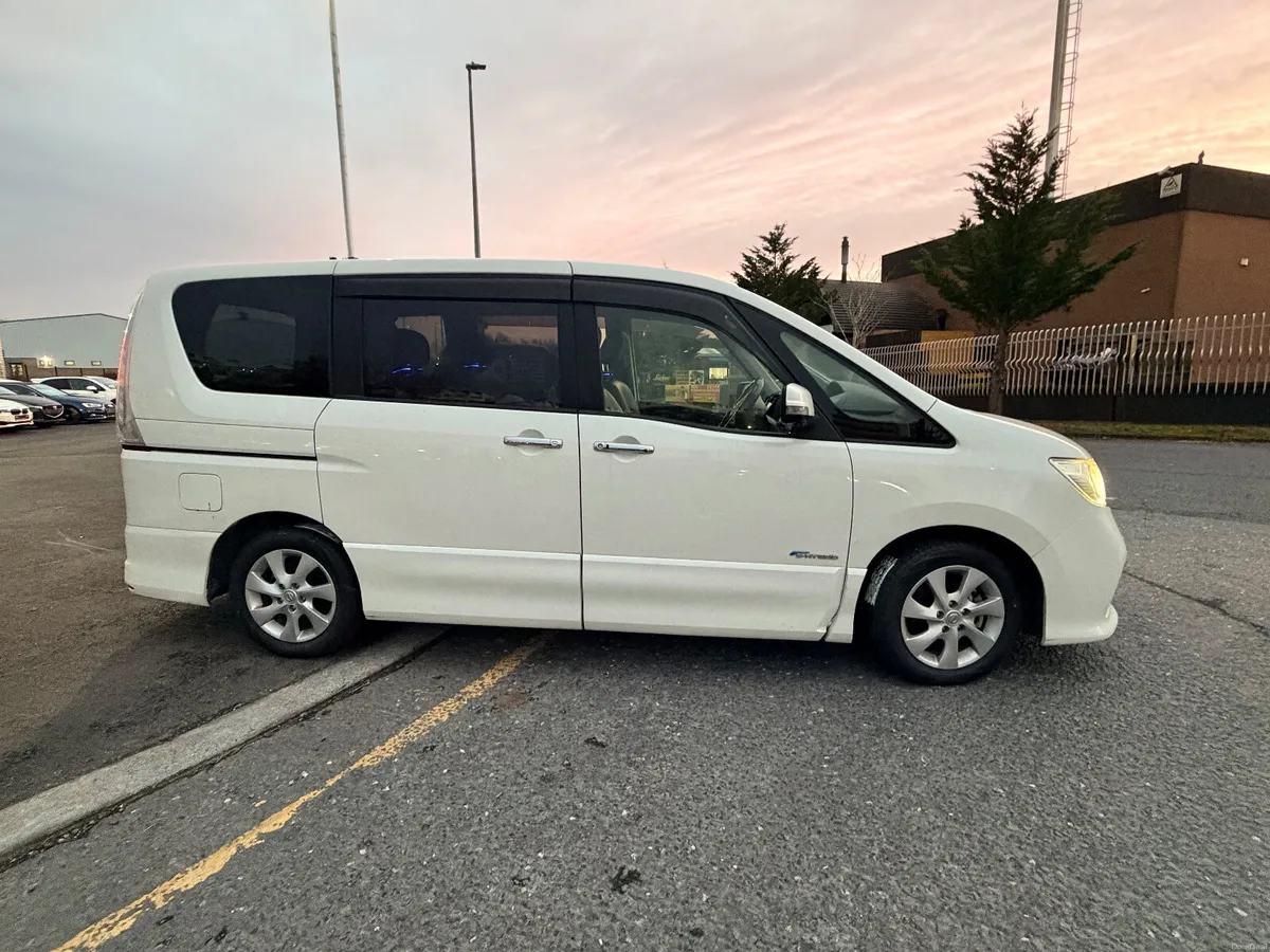 nissan serena 2013 white - Image 4