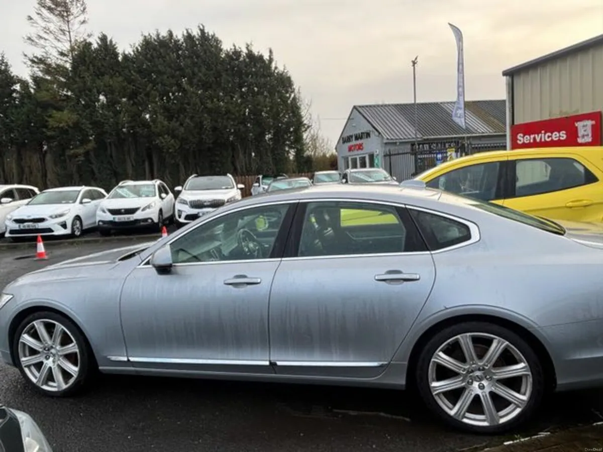 Volvo S90 D4 Inscription PRO 190BHP Auto - Image 3